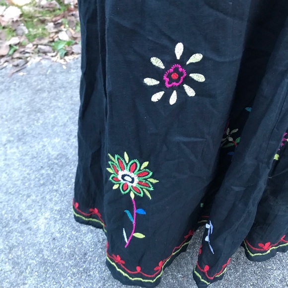 NDS black with machine embroidery maxi skirt size M - Picture 4 of 7